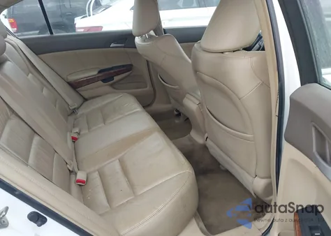 2009 Honda Accord 2.4 Ex-L z USA, uszkodzony, nr VIN 1HGCP26879A135132